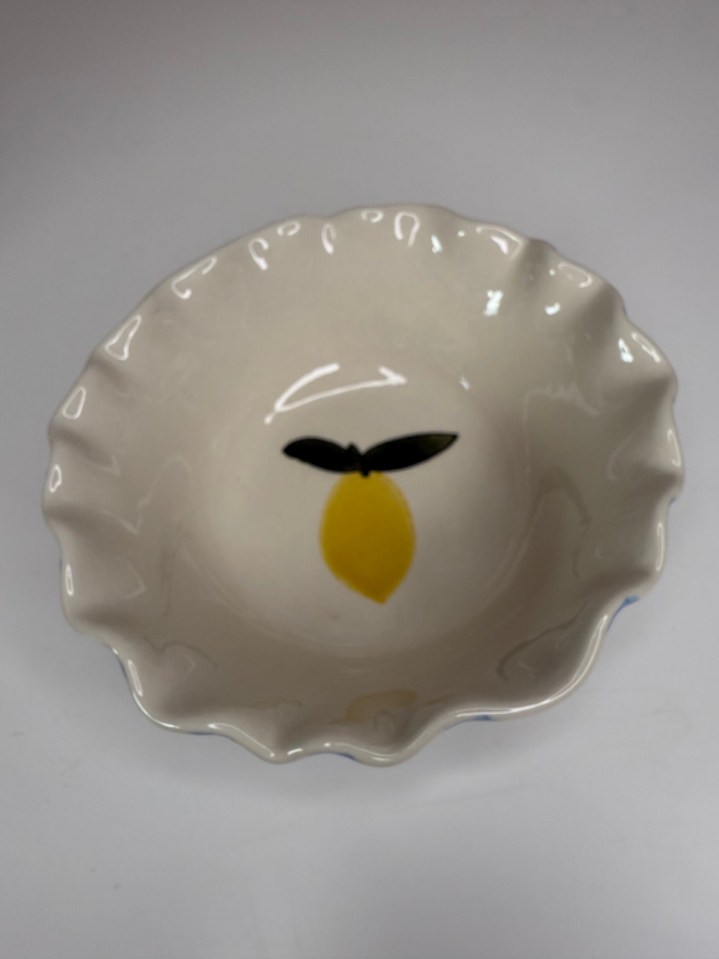 Blue/lemon frilly bowl